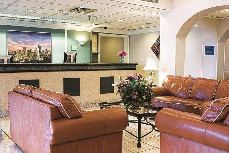 La Quinta Inn By Wyndham Lynnwood Extérieur photo
