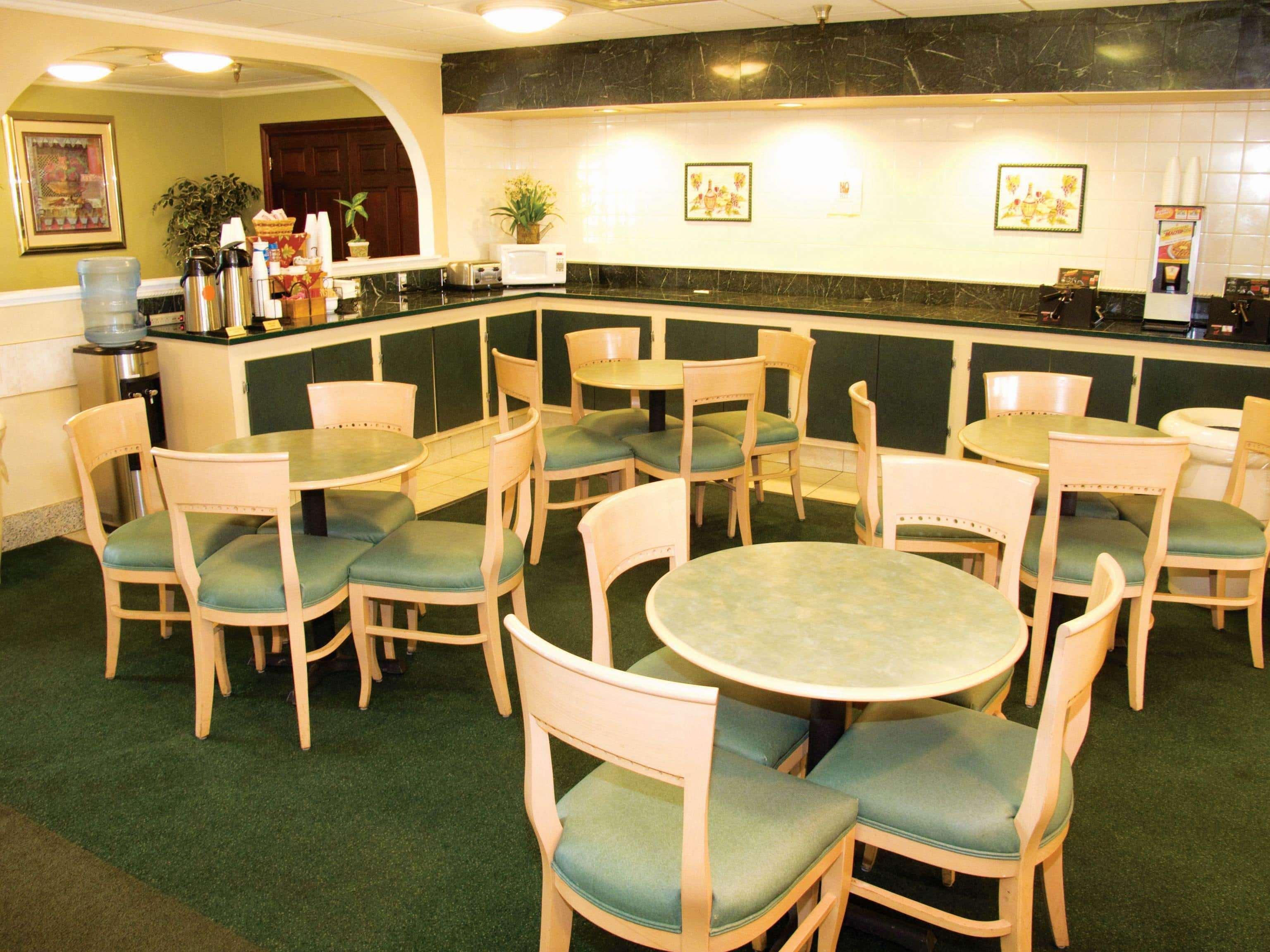 La Quinta Inn By Wyndham Lynnwood Extérieur photo