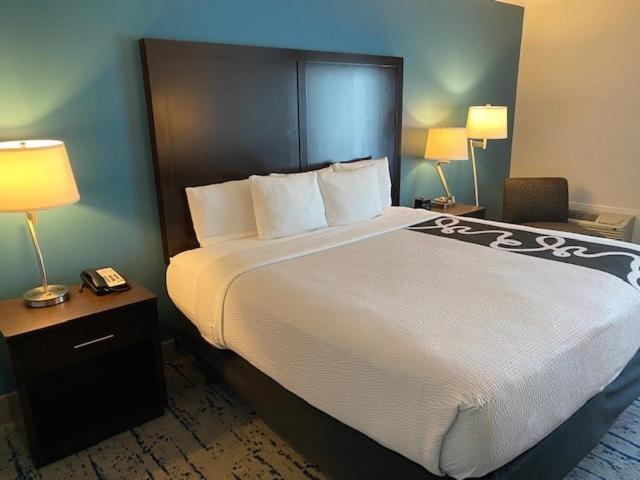 La Quinta Inn By Wyndham Lynnwood Extérieur photo