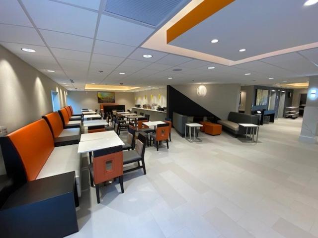 La Quinta Inn By Wyndham Lynnwood Extérieur photo