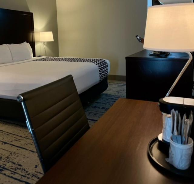 La Quinta Inn By Wyndham Lynnwood Extérieur photo