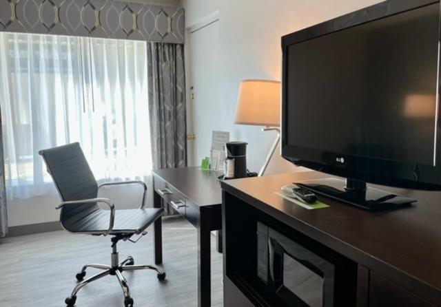La Quinta Inn By Wyndham Lynnwood Extérieur photo
