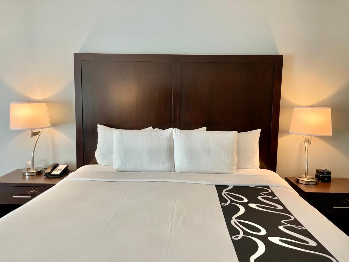 La Quinta Inn By Wyndham Lynnwood Extérieur photo