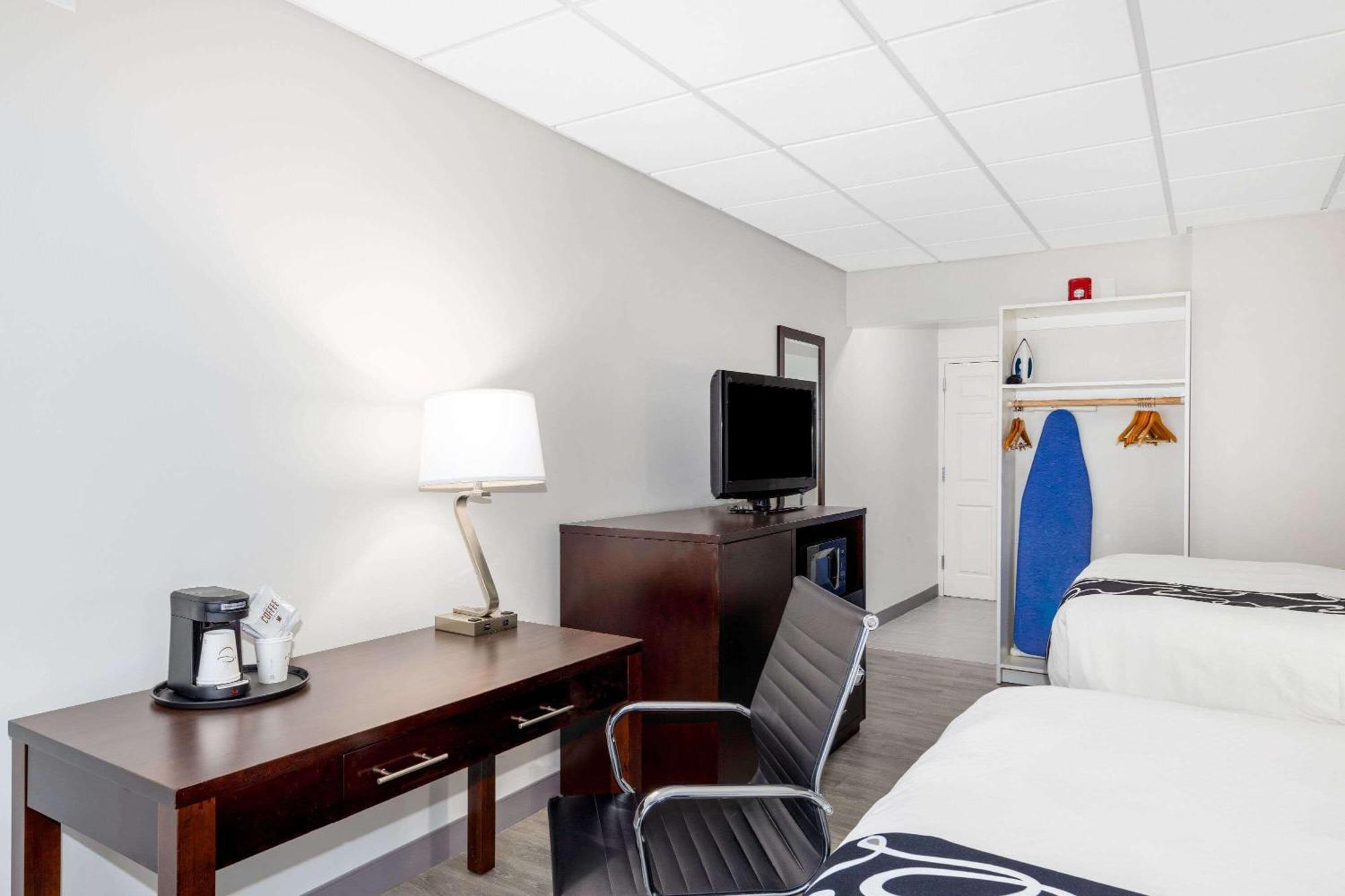 La Quinta Inn By Wyndham Lynnwood Extérieur photo